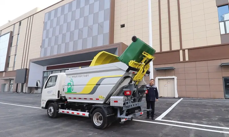 純電動后裝垃圾車交付使用，高效賦能城市垃圾清運工作